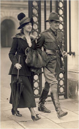 Hilda Rix Major Geo Nicholas Buckingham Palace DSO pres. Oct 04 1916 Stratford Hist SocCapture.jpg